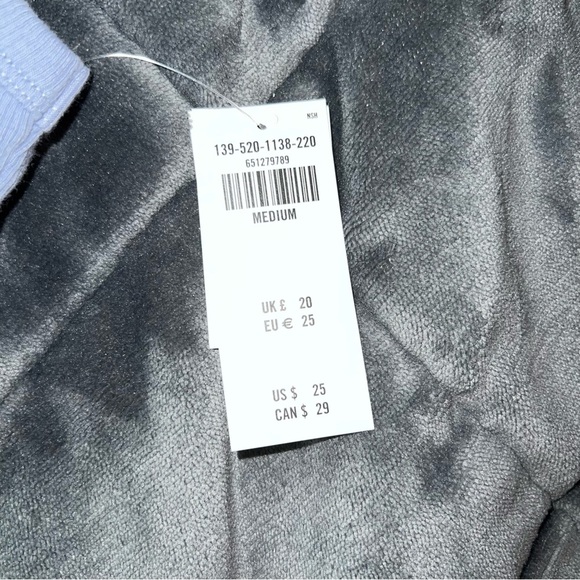 NWT! Abercrombie - Blue Tank Top - Picture 3 of 3